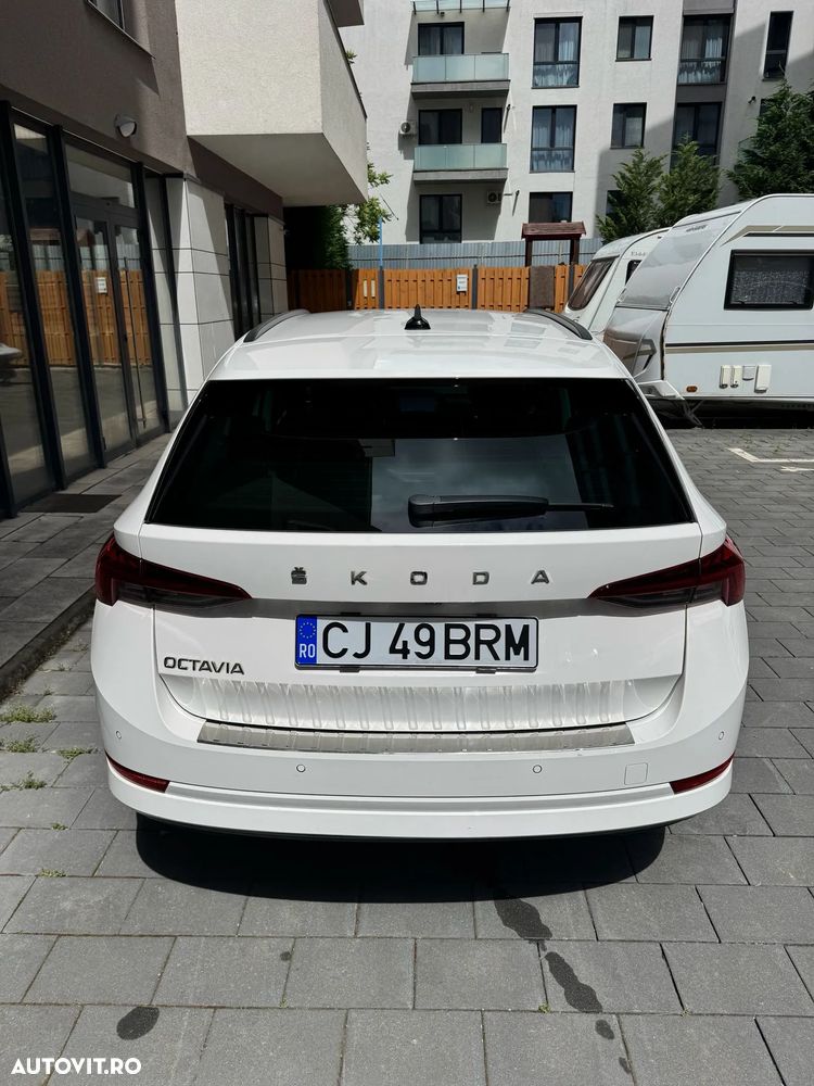Skoda Octavia 2.0 TDI DSG Clever - 6