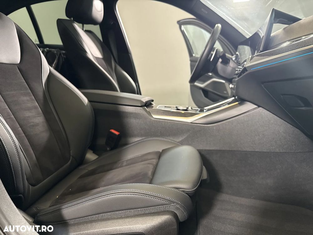 BMW Seria 3 320d xDrive Aut. M Sport - 12