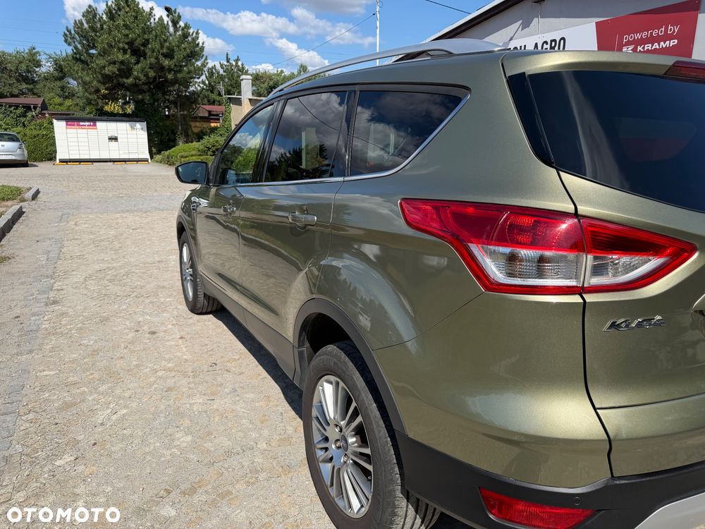 Ford Kuga 2.0 TDCi 2x4 Titanium - 14