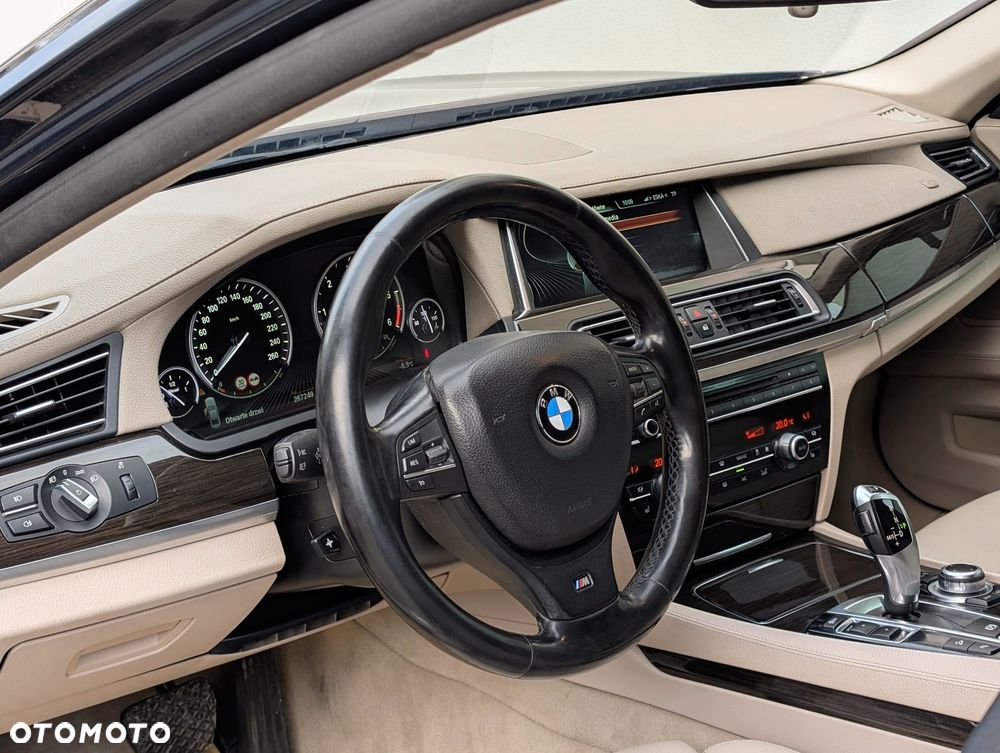 BMW Seria 7 730d - 11