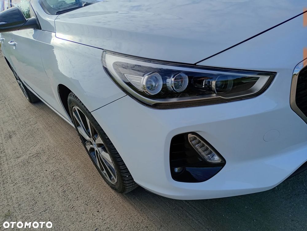 Hyundai i30 1.0 T-GDI Premium - 9