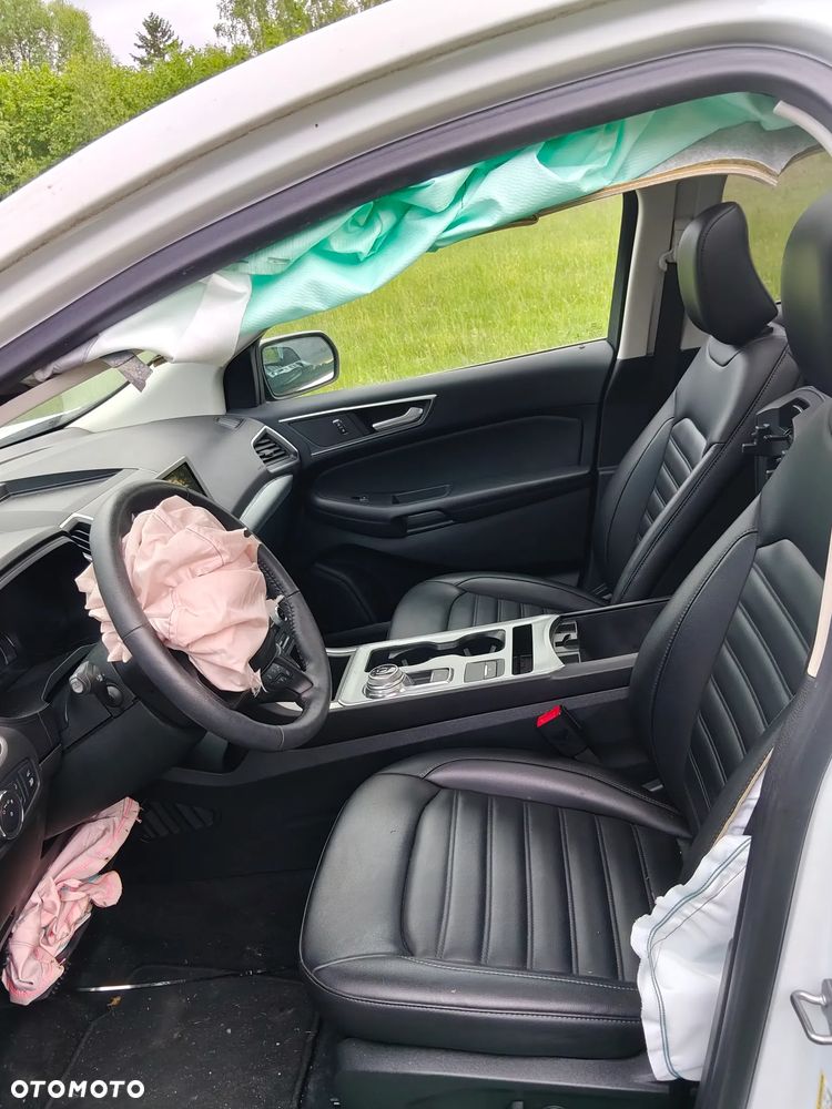 Volkswagen Passat - 22