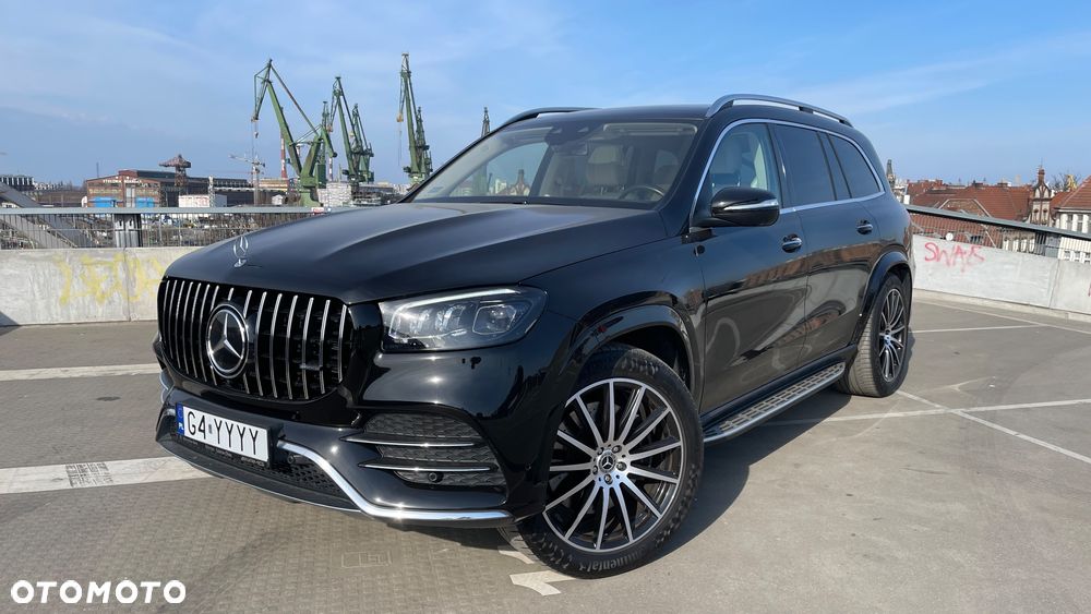 Mercedes-Benz GLS - 1