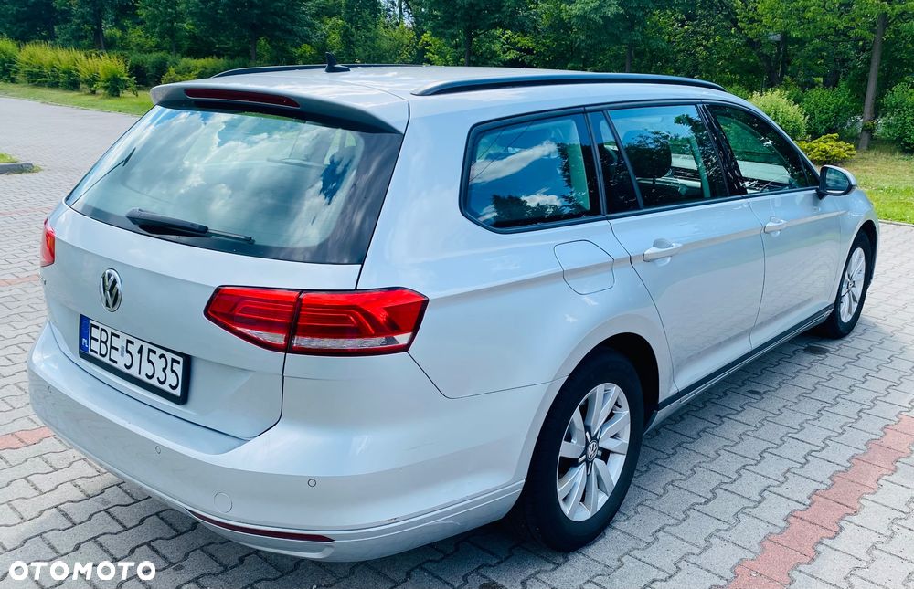 Volkswagen Passat - 6