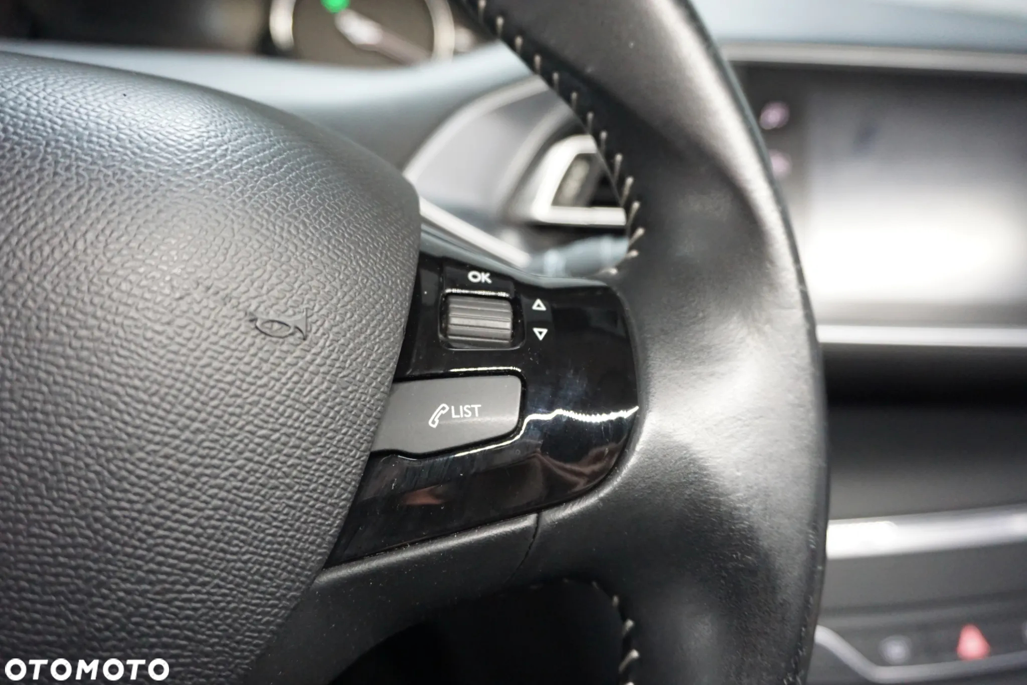 Peugeot 308 1.6 BlueHDi Active S&S - 21