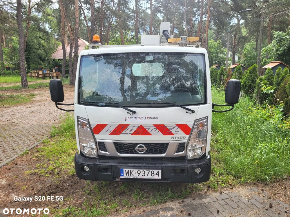 Nissan NT400 - 13