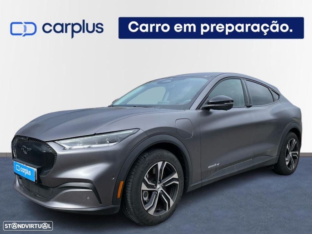 Ford Mustang Mach-E 75.7 kWh Base