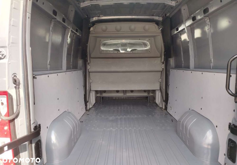 Renault Master - 25