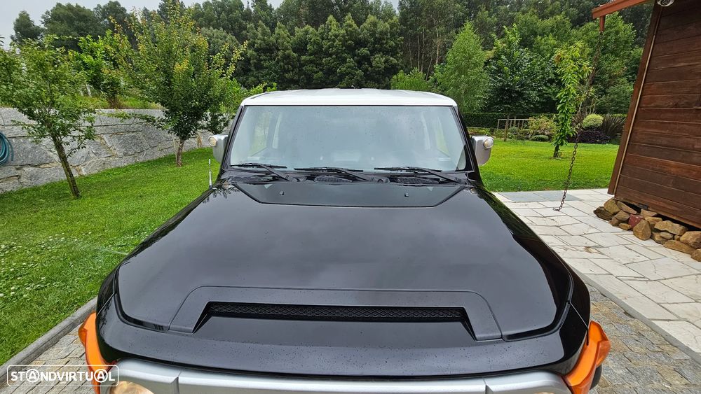 Toyota FJ Cruiser - 18