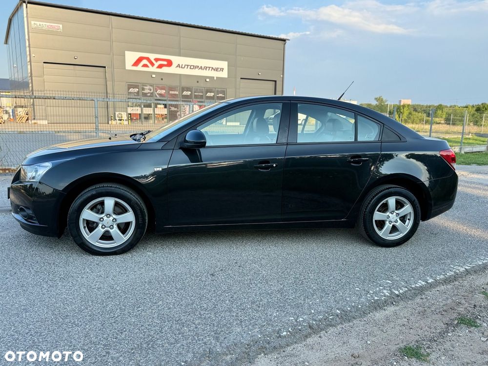 Chevrolet Cruze 1.8 LS MY11 - 5