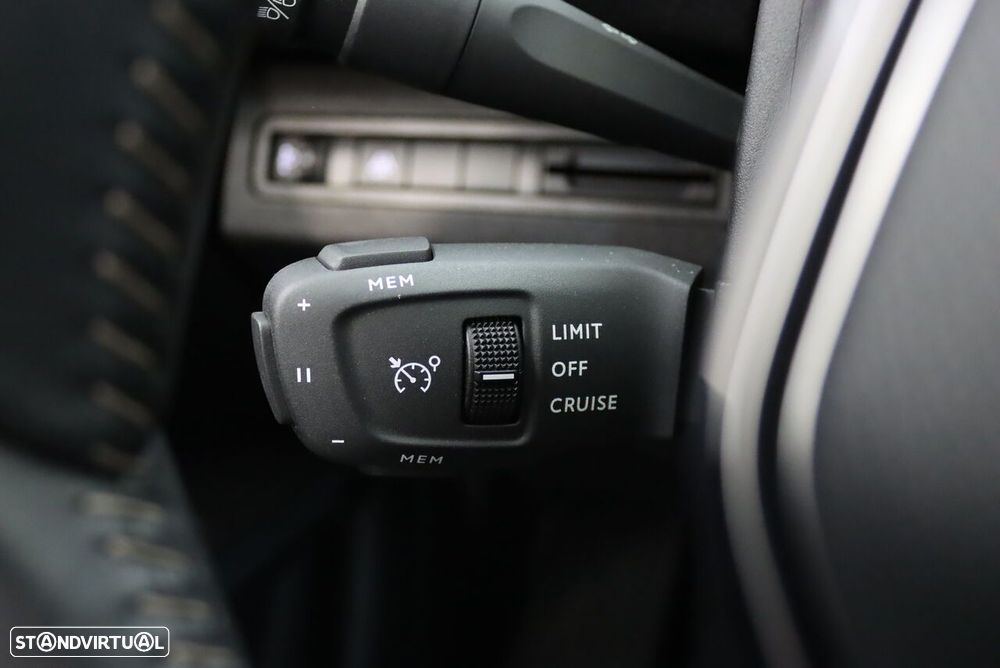 Peugeot 3008 1.2 PureTech Allure - 16