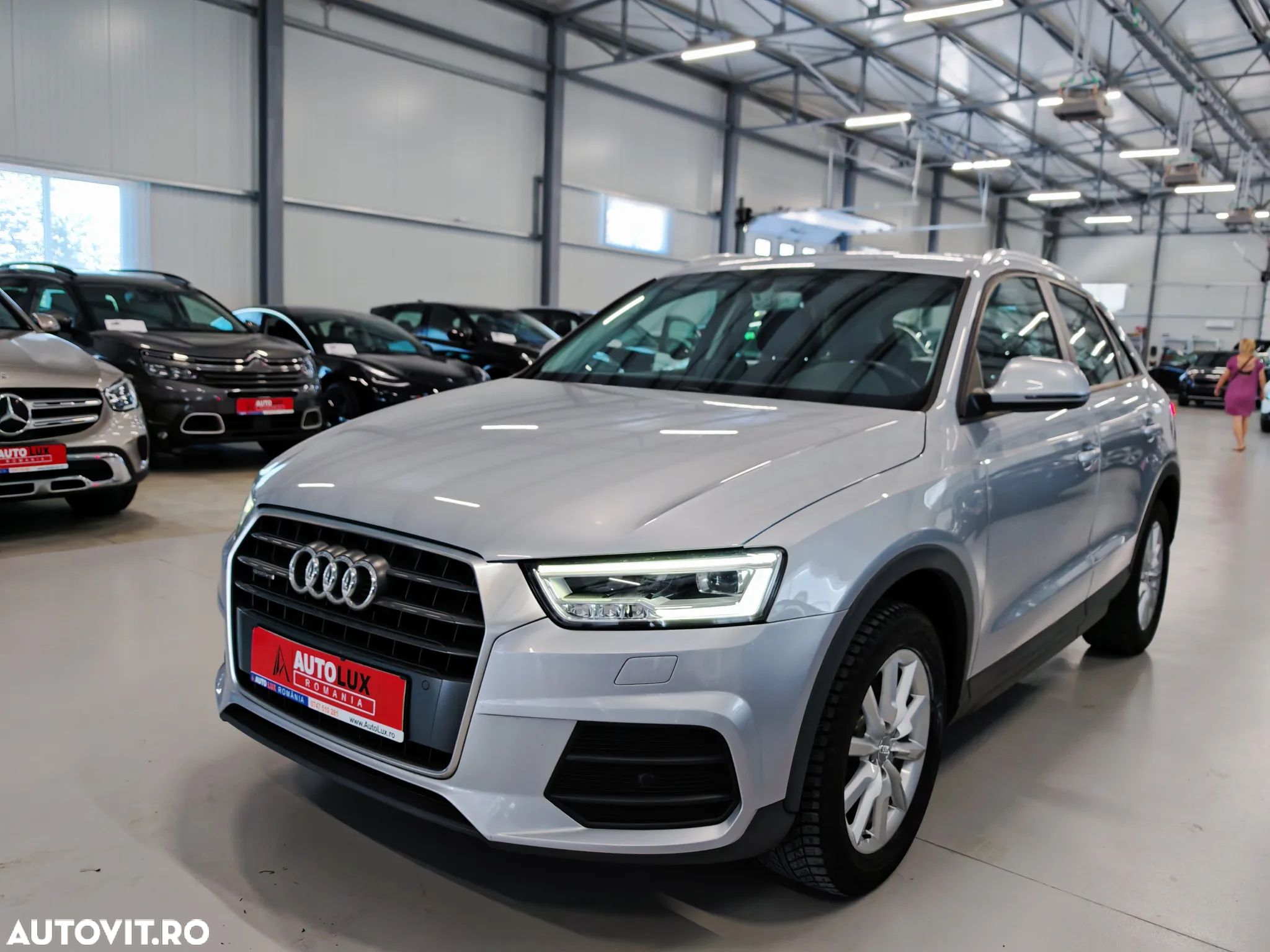 Audi Q3 2.0 35 TDI S tronic - 1