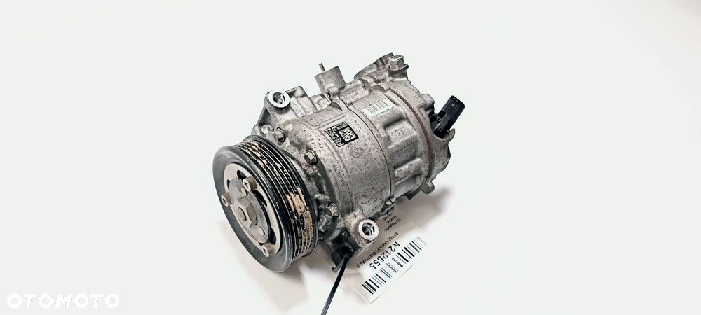 SPRĘŻARKA KLIMATYZACJI SKODA KAROQ 5Q0816803D - 1