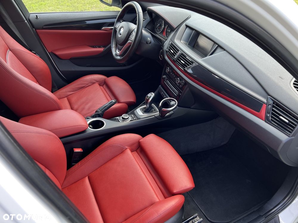 BMW X1 sDrive18d xLine - 9