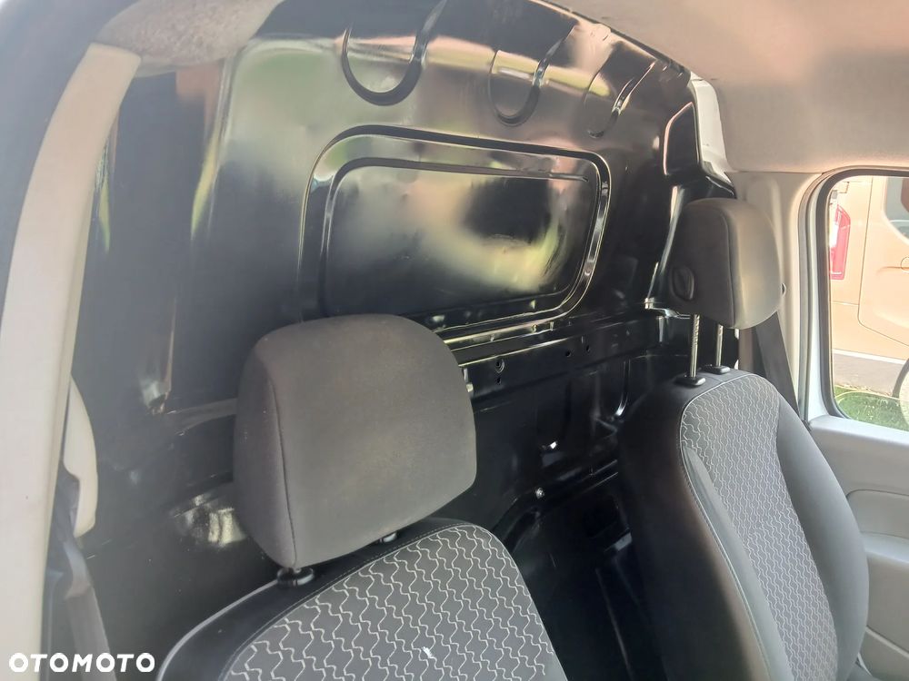 Renault KANGOO - 10