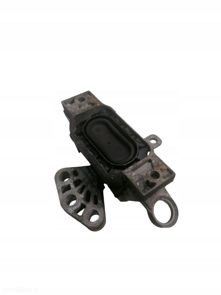 łapa poduszka silnika prawa opel insignia a 2.0 cdti 13227717 - 2