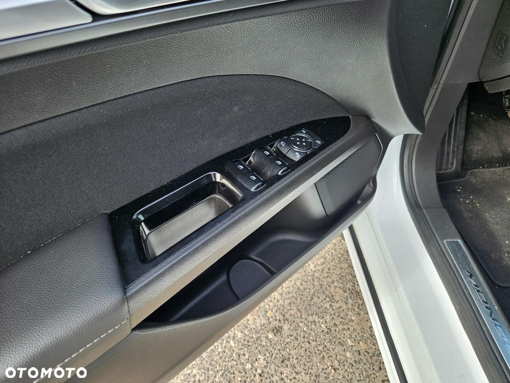 Ford Mondeo 1.6 TDCi Business Edition - 11