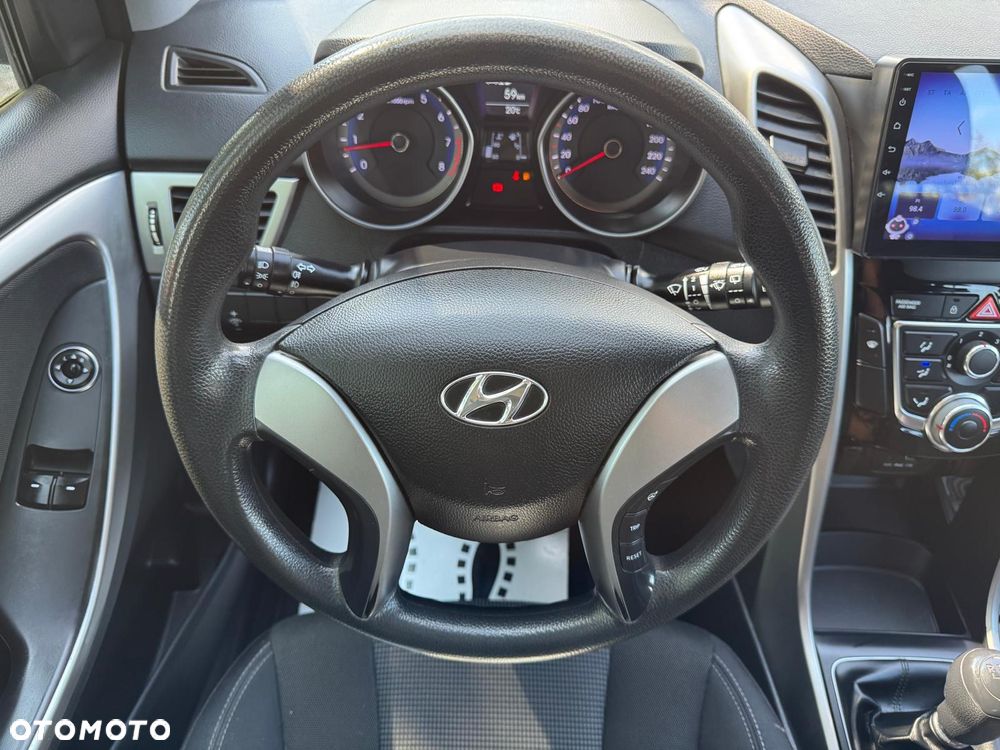 Hyundai i30 - 28