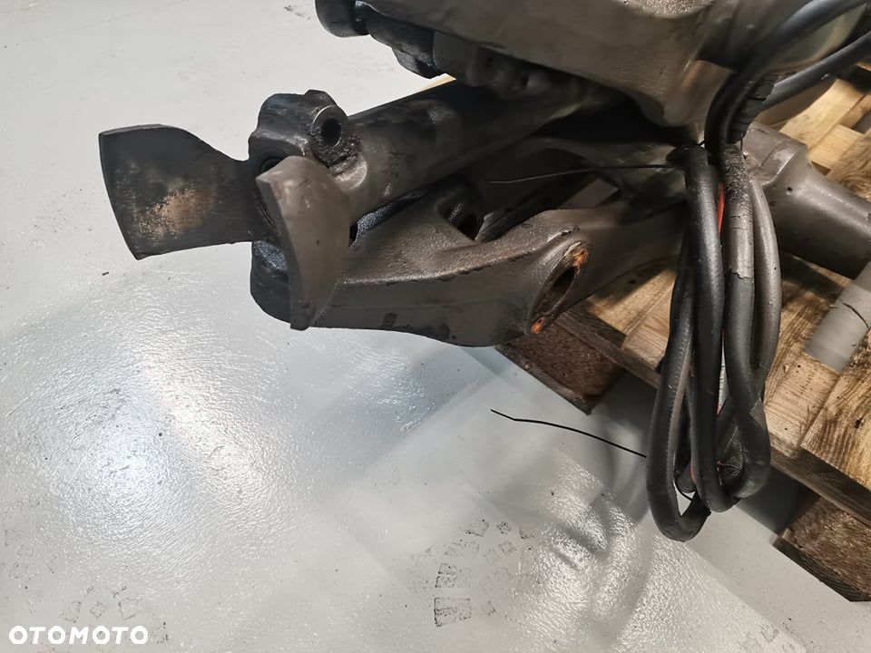Wahacz osi napędowej {Carraro 12048 dolny prawy} - 3