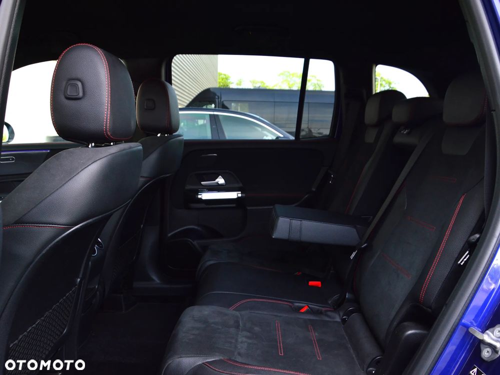 Mercedes-Benz GLB 250 4-Matic AMG Line 8G-DCT - 16