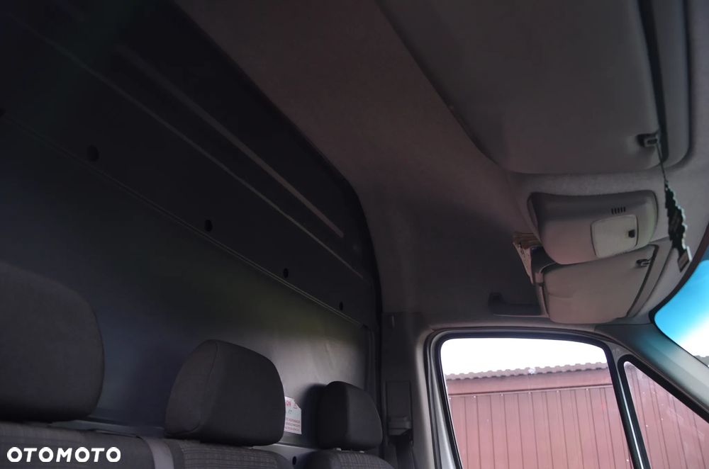 Mercedes-Benz Sprinter - 8