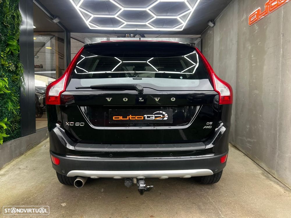 Volvo XC 60 D5 Momentum - 5