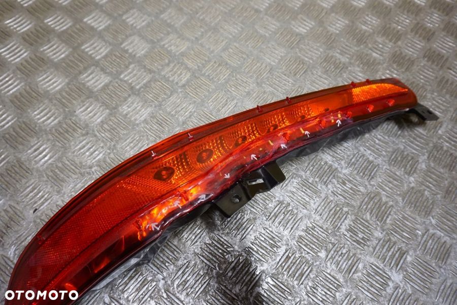 LINCOLN CORSAIR 2020 - LAMPA TYŁ LED LEWA W ZDERZAK USA - 10