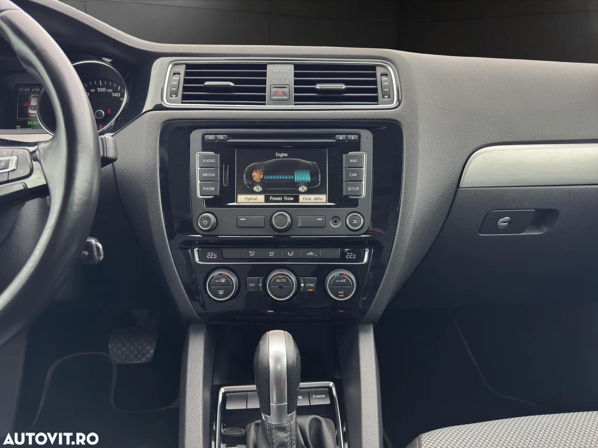 Volkswagen Jetta 1.4 Hybrid DSG - 8