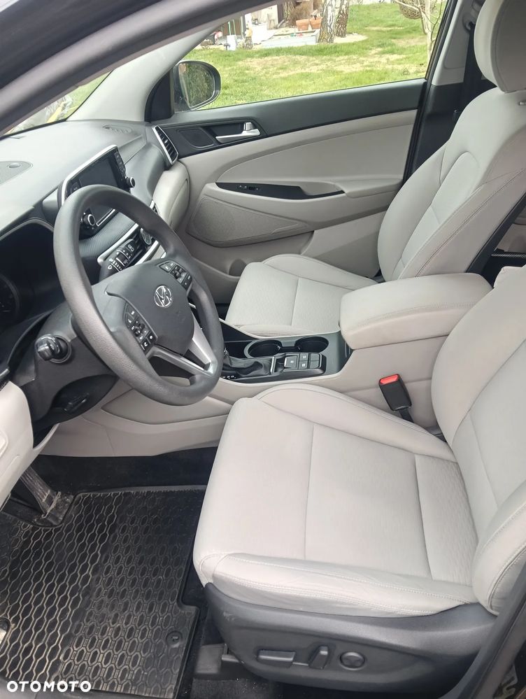 Hyundai Tucson - 16