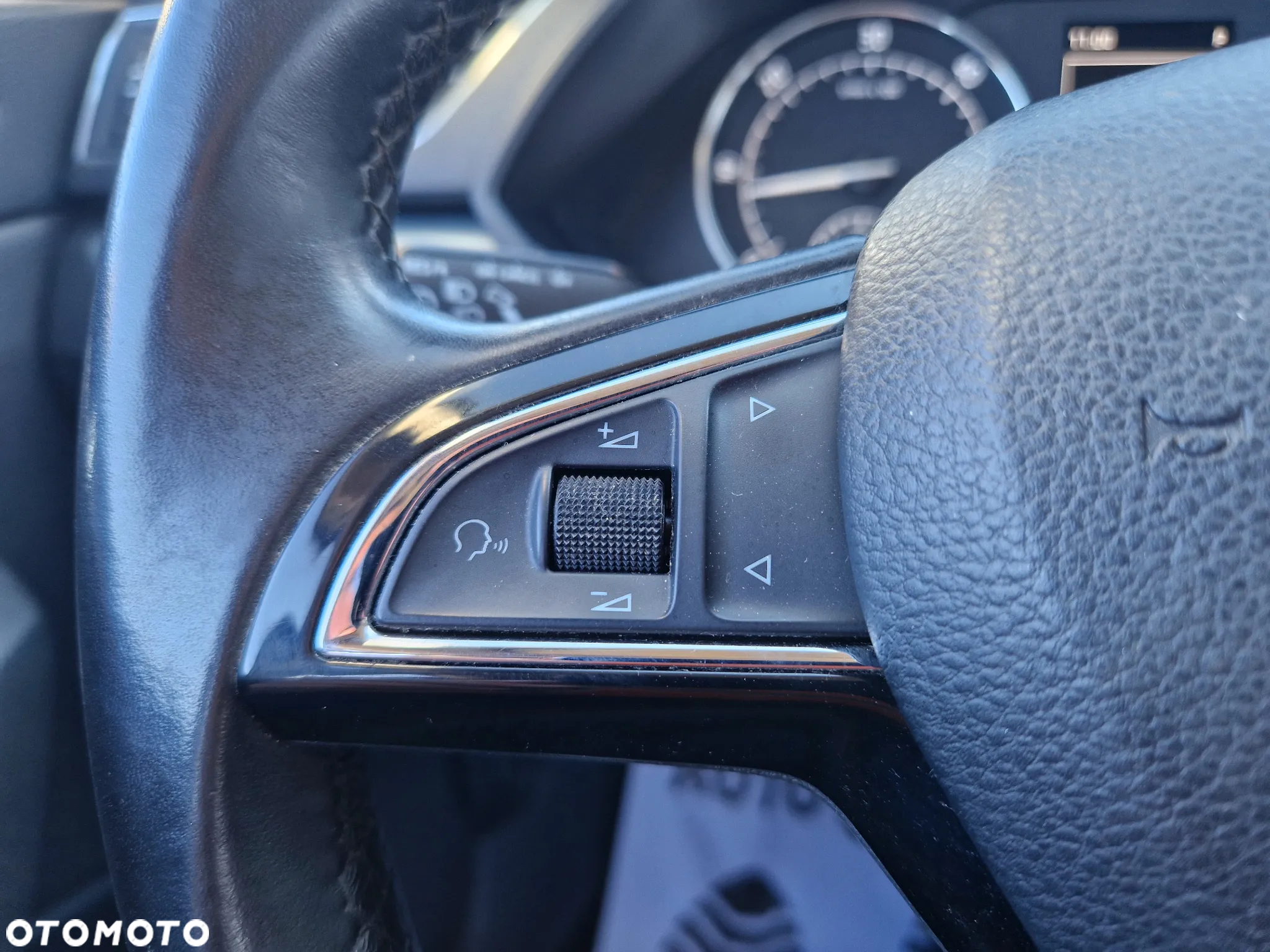 Skoda Superb 2.0 TDI DSG Ambition - 24
