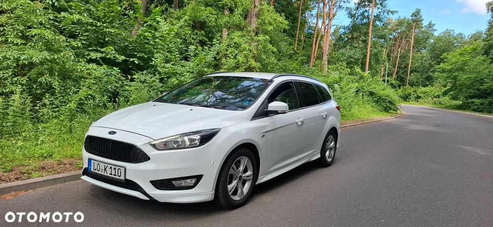 Ford Focus 1.5 EcoBoost ST-Line - 1