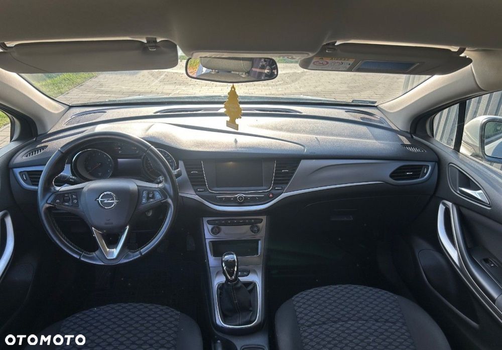 Opel Astra - 9