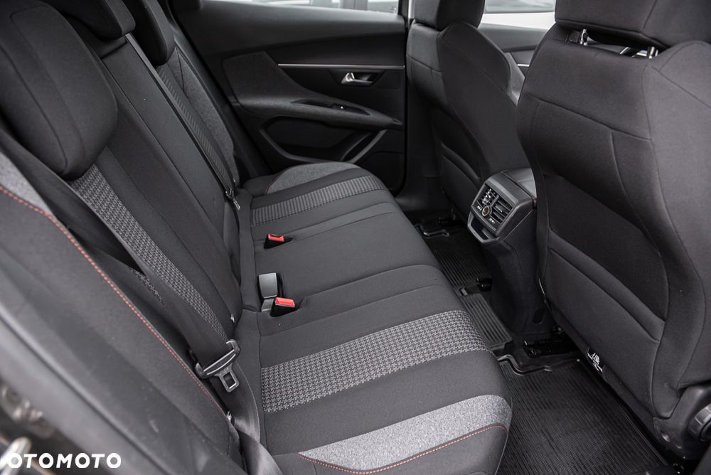 Peugeot 3008 BlueHDi 120 Stop & Start EAT6 Active Business-Paket - 28