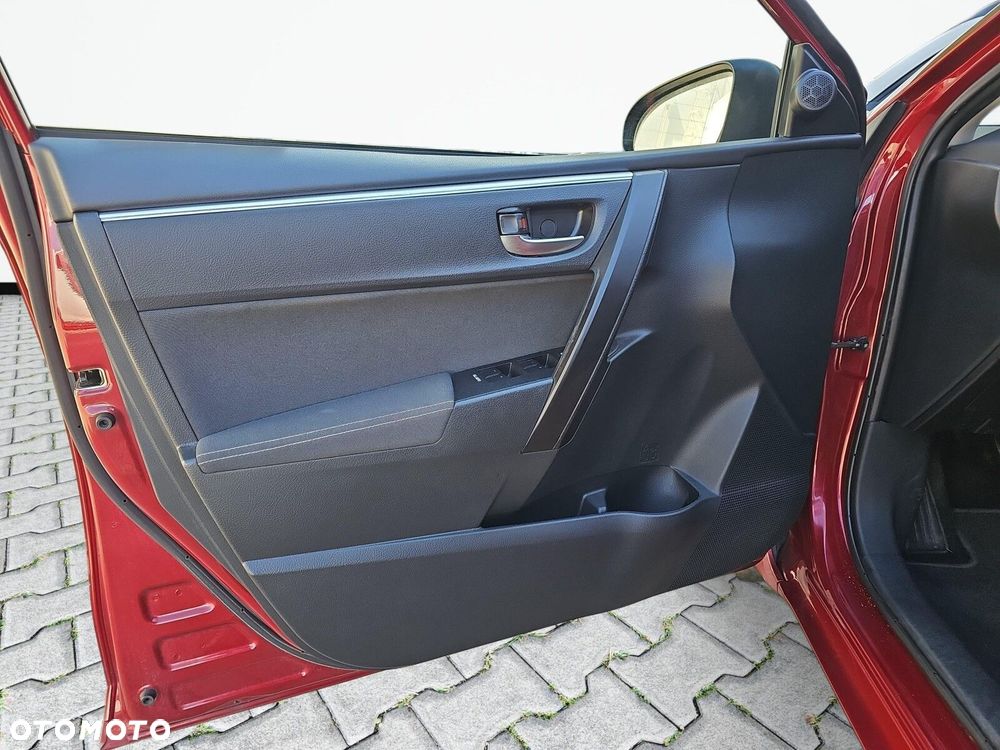 Toyota Corolla - 16
