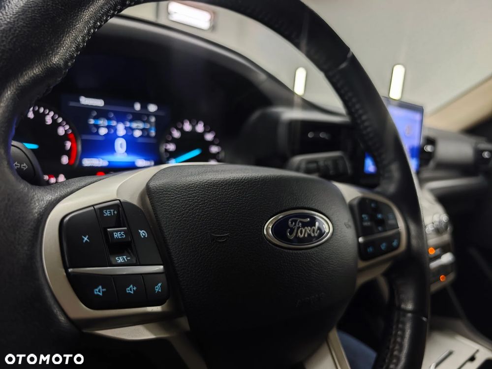 Ford Explorer EcoBoost Plug-in Hybrid PLATINUM - 24