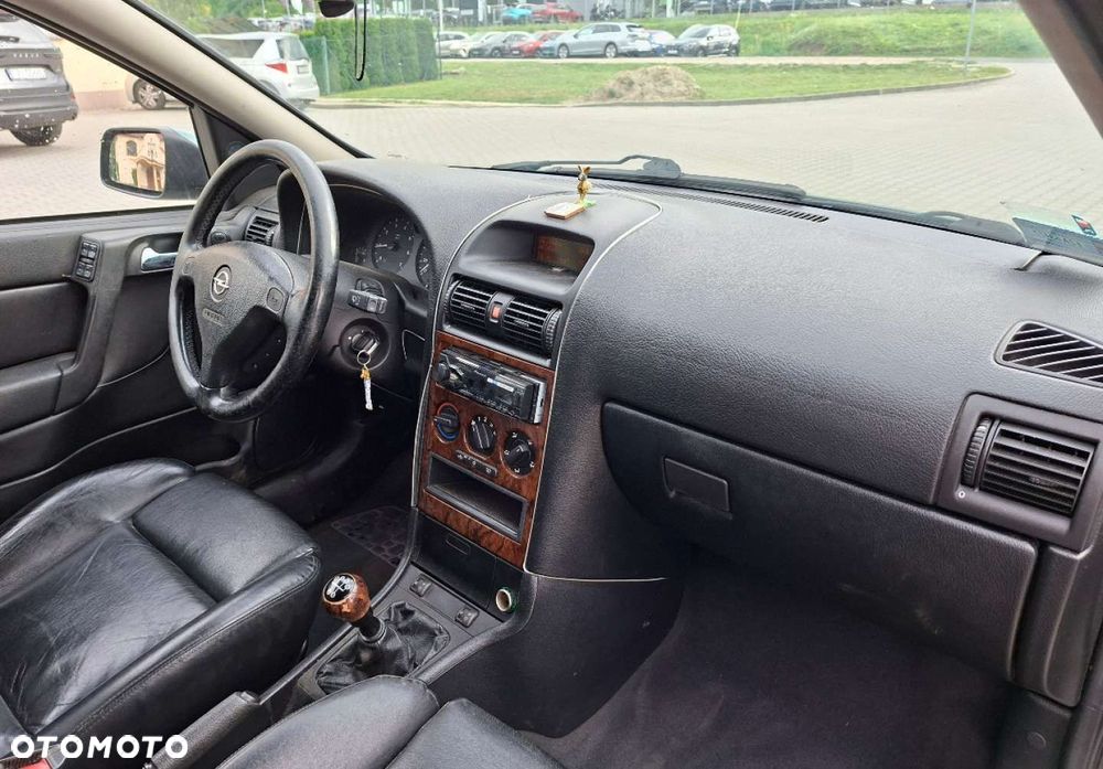 Opel Astra - 10