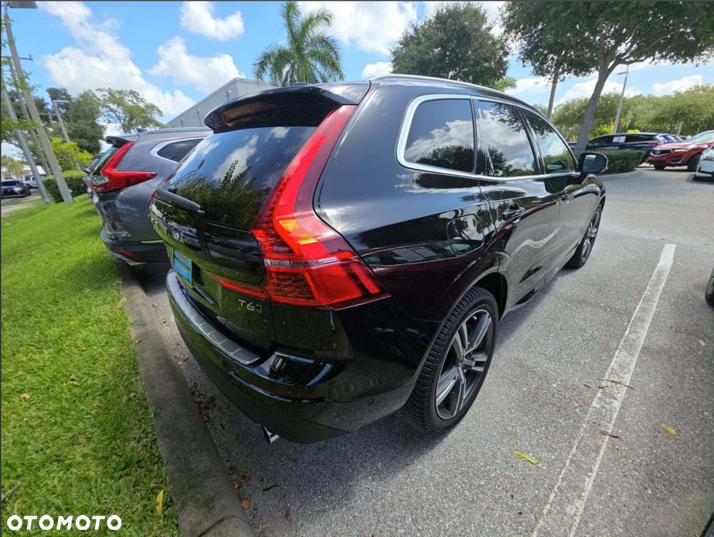 Volvo XC 60 T6 AWD Momentum - 4