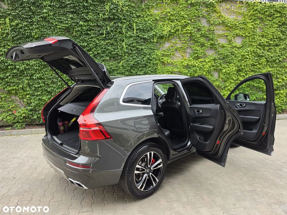 Volvo XC 60 B5 B Momentum - 12
