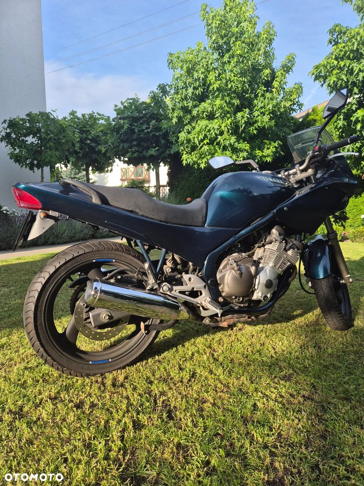 Yamaha XJ - 6