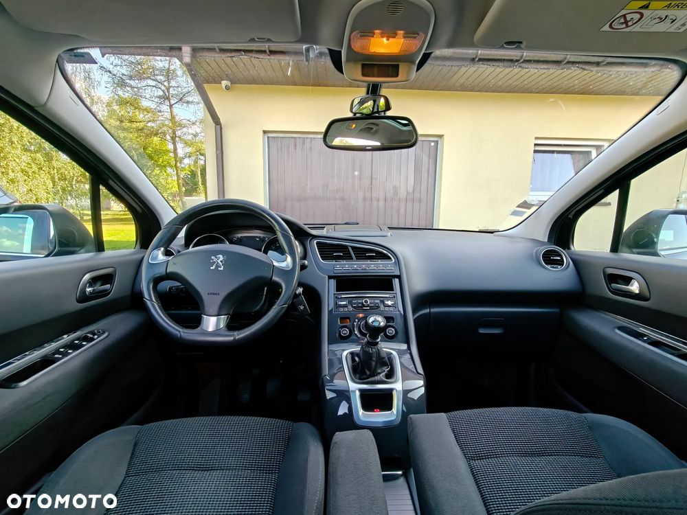Peugeot 5008 2.0 HDi Allure 7os - 17