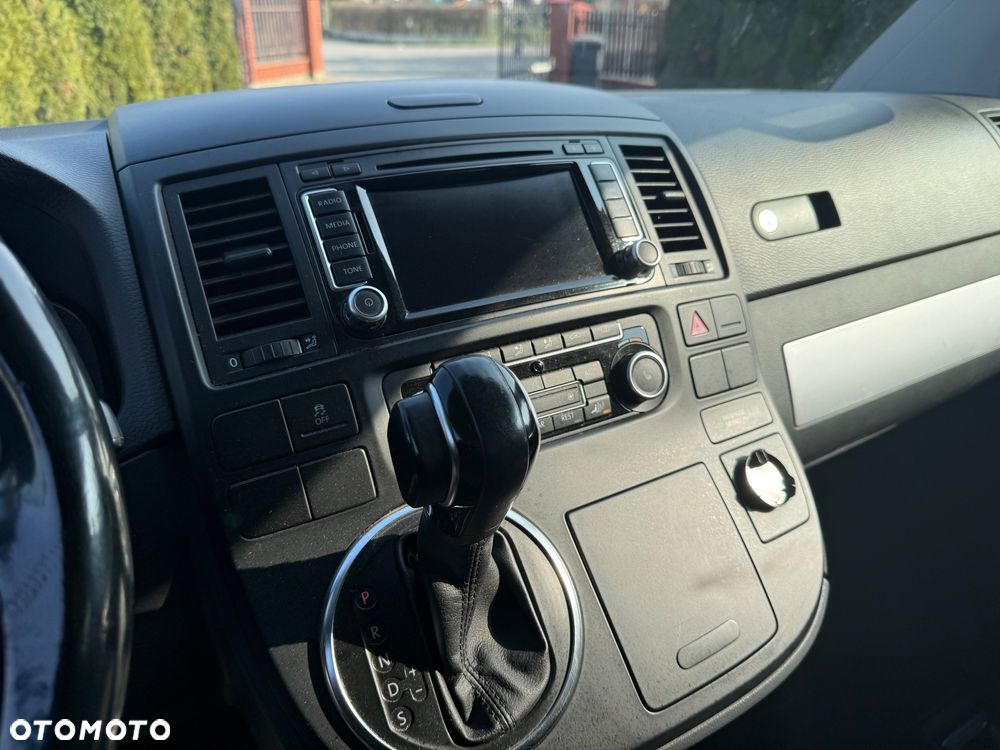 Volkswagen Multivan - 19