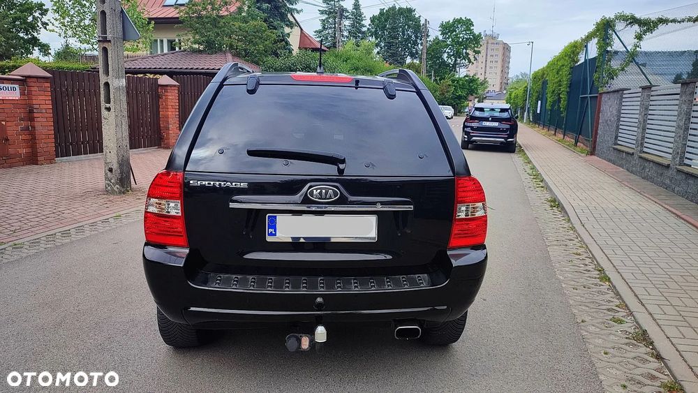 Kia Sportage 2.0 Freedom + - 17