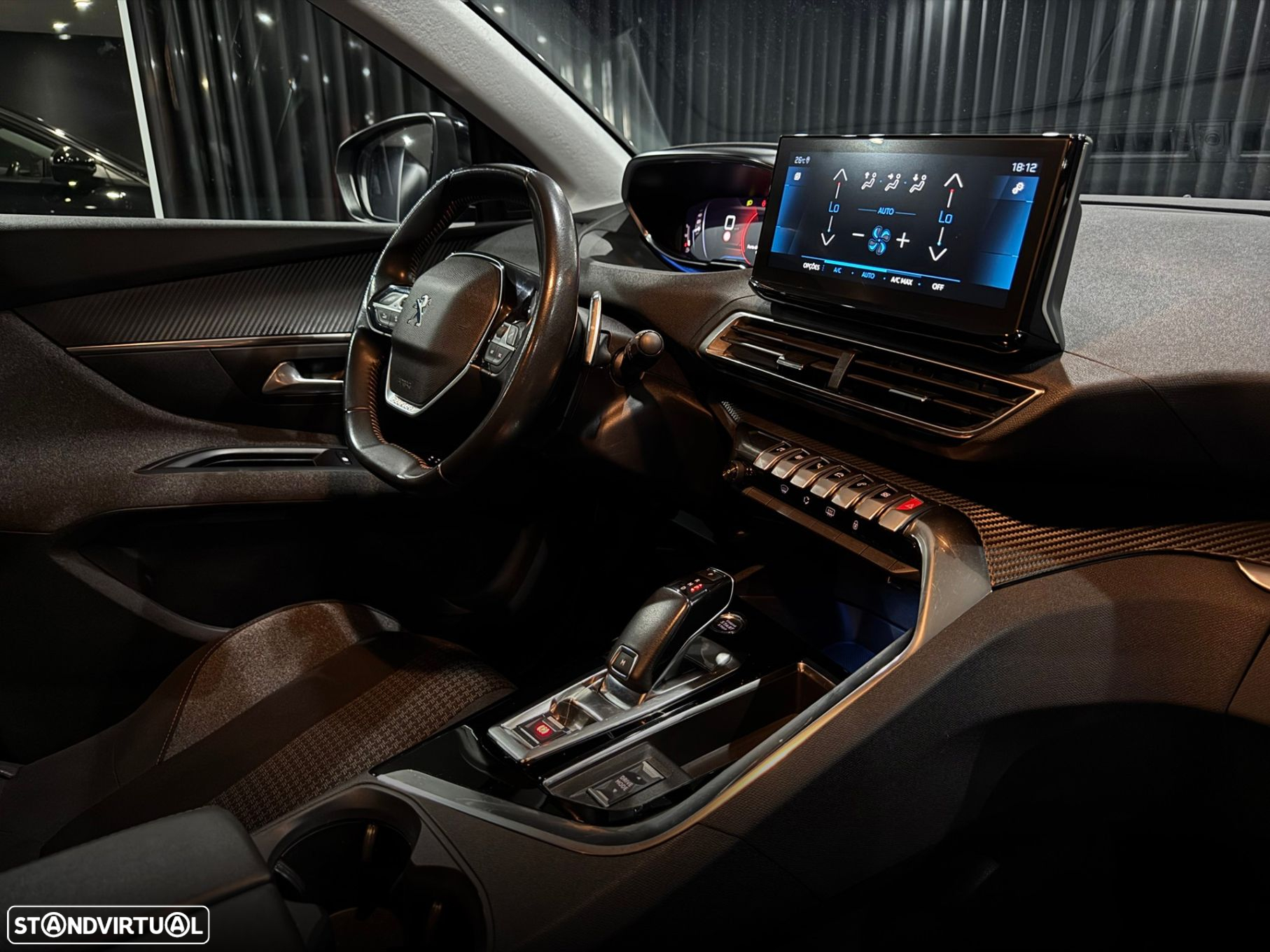 Peugeot 5008 1.2 PureTech Allure Pack EAT8 - 30