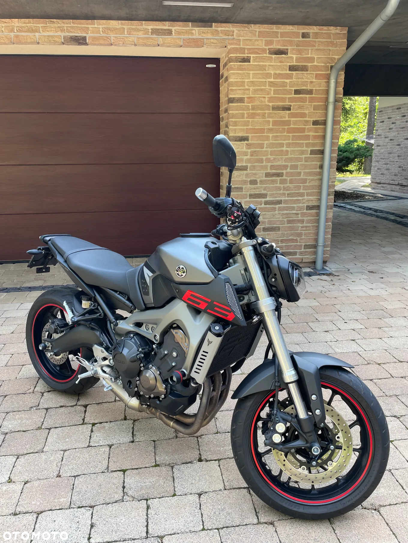 Yamaha MT - 2
