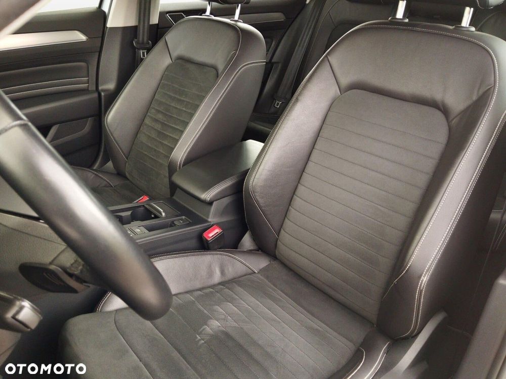 Volkswagen Passat - 17
