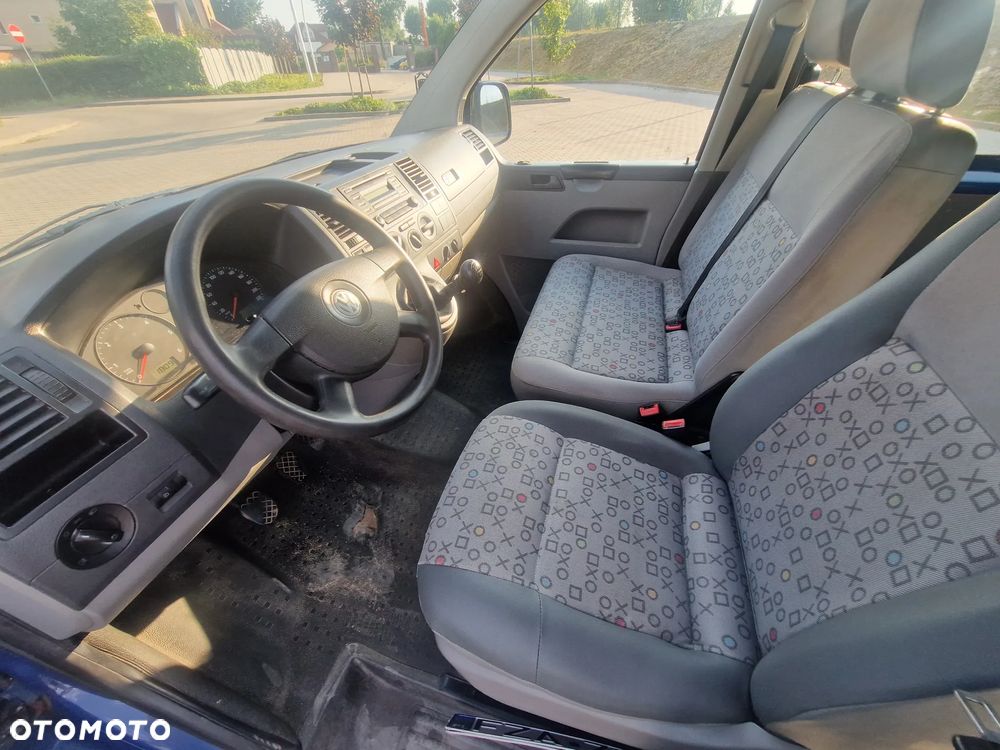 Volkswagen Transporter T5 TDI L1H1 - 11