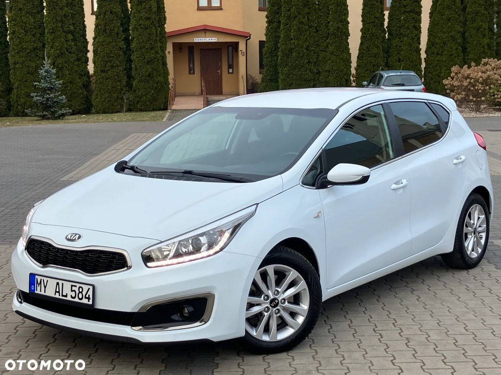 Kia Ceed 1.6 CRDi GT Line - 3