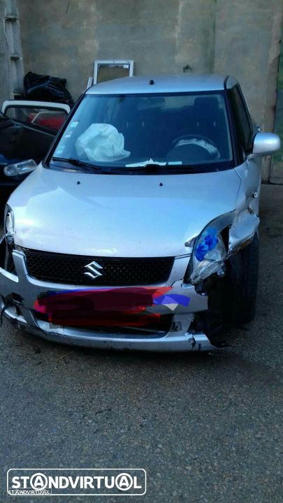 Suzuki Swift  2008  1.3 gasolina - Vende -se peças . - 2