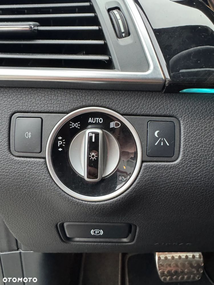 Mercedes-Benz ML - 16