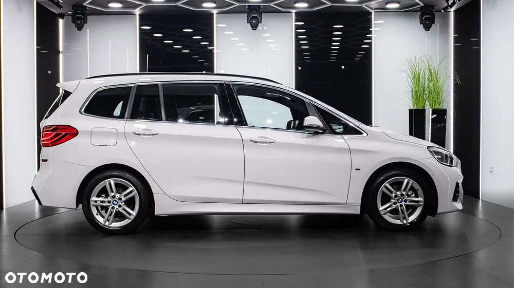 BMW Seria 2 218i M Sport sport - 9